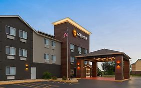 La Quinta Inn & Suites By Wyndham Peru Starved Rock St Park
